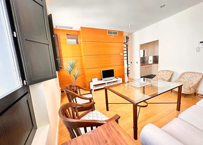 דירה Penthouse Near Cathedral Private Rooftop Private Parking סביליה