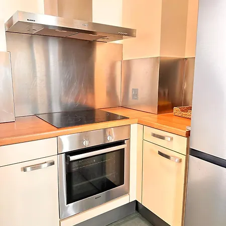 Penthouse Near Cathedral Private Rooftop Private Parking Appartement *