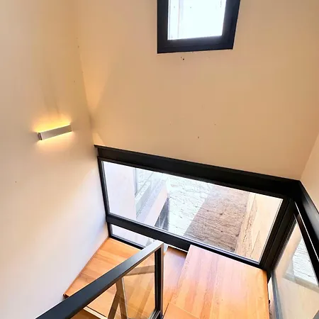 Penthouse Near Cathedral Private Rooftop Private Parking *